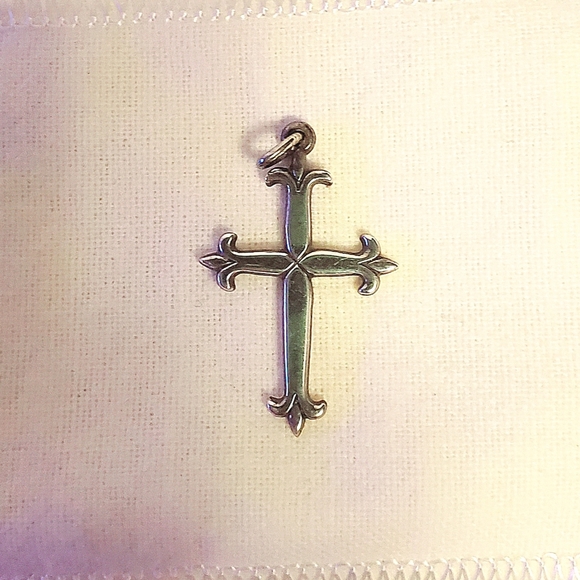 James Avery Retired Fleur De Lis Cross